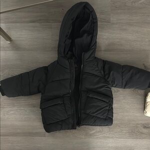 Stylish Black Hooded Puffer Jacket